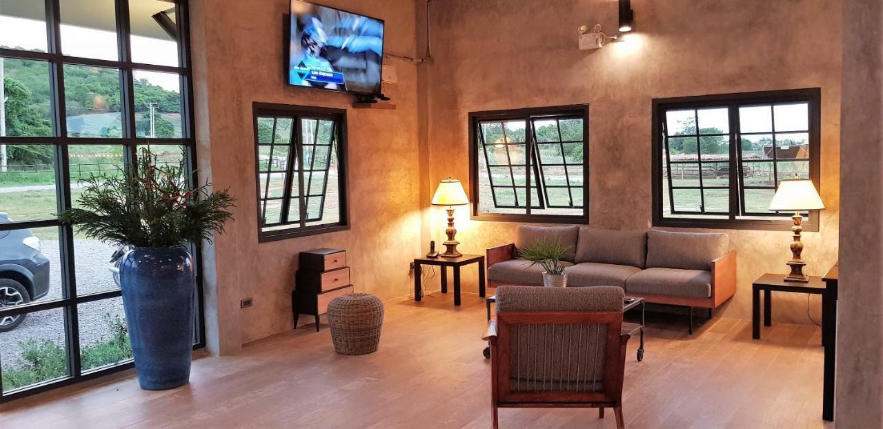 The Barn Hua Hin Hotel Khao Tao Buitenkant foto